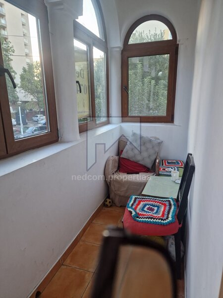 Teiul Doamnei, vanzare apartament 4 camere (E1+M) in vila (S+P+E1+M).